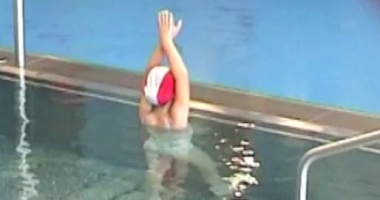 Video Rückenpfeil mit gestreckten Armen